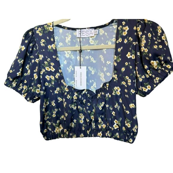 Resa Women's Navy Blue Yellow Floral Daisy Crop Top Size Small NWT Scoop Neck - Picture 3 of 4